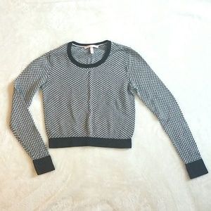 Victoria's Secret Cropped Navy and White Sweater